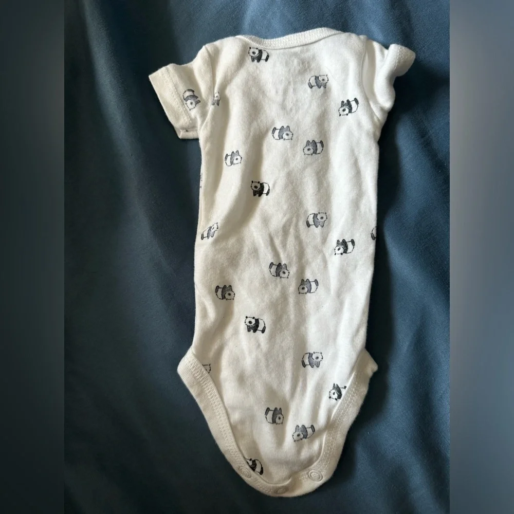 Carters premie‎ onesie bundle